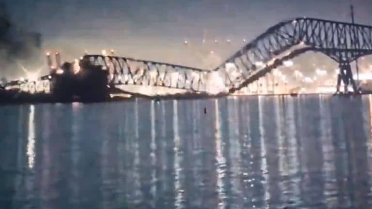 Baltimore bridge collapse Many May Be In Water After Ship Collisio